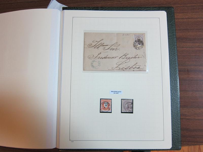 0014 (59).jpg -     Lote:    14      Marcofilia      Lotes Especiais       Descrição:      Portugal.   Colecção montada em dois álbuns com estudo especializado das marcas de duplo círculo e circulares do Porto, com selos de diversas emissões e cartas. Lote a ver.        Lote       Valor Base:     &euro; 1.500,00     Valor Venda:     &euro; 1.500,00     
